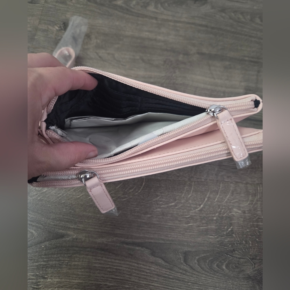 Tommy Hilfiger Double Zip Nude Pink Wristlet NWT - Picture 5 of 7